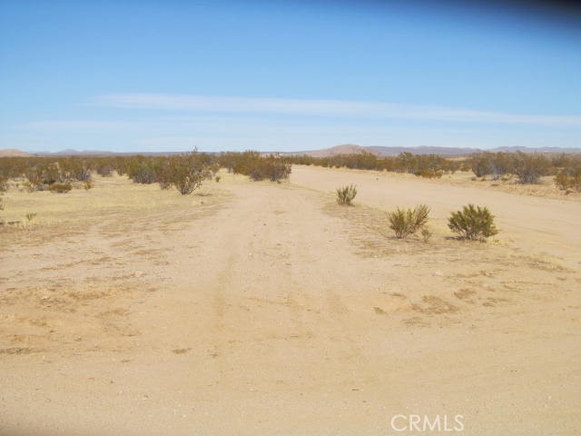 Detail Gallery Image 8 of 10 For 5007 Brown Bld, California City,  CA 93505 - – Beds | – Baths