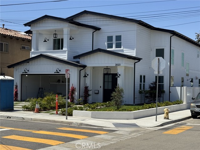 Detail Gallery Image 1 of 1 For 2023 Perry Ave, Redondo Beach,  CA 90278 - 5 Beds | 5 Baths