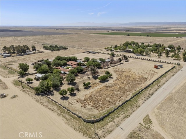 Detail Gallery Image 2 of 74 For 15374 Gaskell Road, Rosamond,  CA 93560 - 4 Beds | 4 Baths