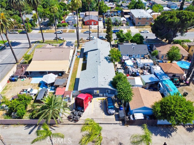 188 E 11th Street, San Bernardino CA: https://media.crmls.org/medias/83057522-4391-499f-a0aa-219110d5f141.jpg