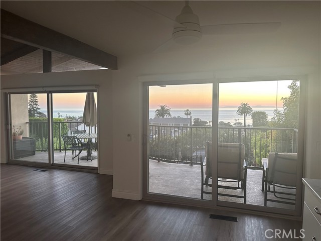 Detail Gallery Image 4 of 37 For 462 Hilledge, Laguna Beach,  CA 92651 - 4 Beds | 3 Baths