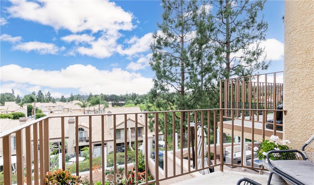 15 Via Athena, Aliso Viejo CA: https://media.crmls.org/medias/8305c2bc-27e6-4dd6-bc35-2c9e5197d8dd.jpg