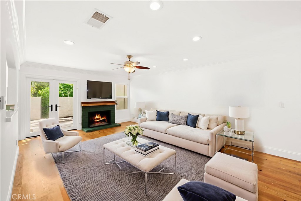 MLS #OC25236471 image #8