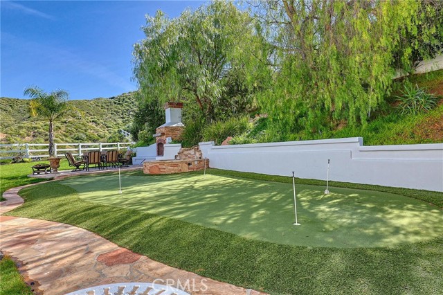 Detail Gallery Image 50 of 69 For 15257 Saddleback, Canyon Country,  CA 91387 - 6 Beds | 4/1 Baths