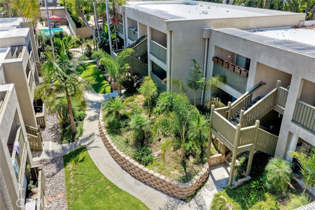 147 W Glaucus, Encinitas CA: https://media.crmls.org/medias/83063ad3-5b49-4930-a991-7f02abe5ffef.jpg
