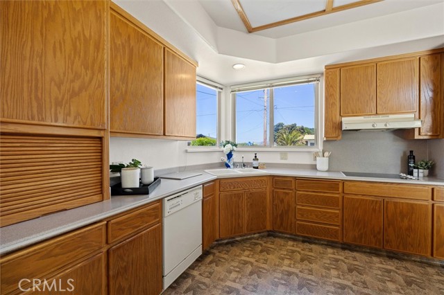 Detail Gallery Image 12 of 63 For 130 Mindoro St, Morro Bay,  CA 93442 - 3 Beds | 2 Baths