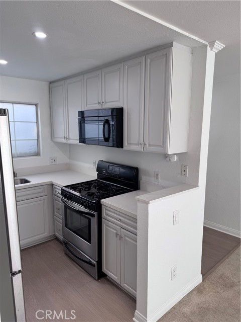 Detail Gallery Image 5 of 17 For 5515 Canoga Ave #221,  Woodland Hills,  CA 91367 - 2 Beds | 2 Baths