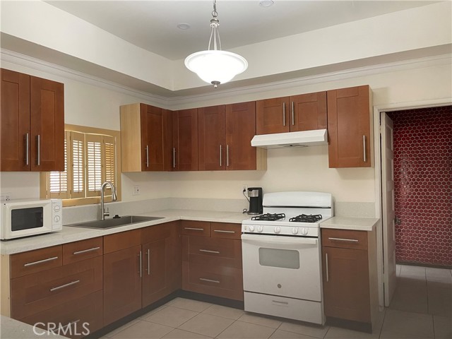 Detail Gallery Image 2 of 17 For 11714 Avalon Bld, Los Angeles,  CA 90061 - – Beds | – Baths