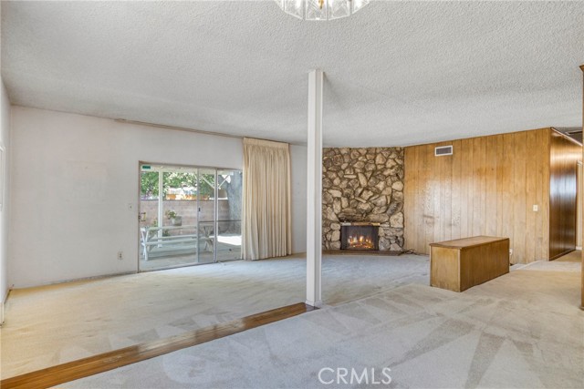 8834 Gerald Avenue, North Hills CA: https://media.crmls.org/medias/83088ffc-1651-4316-afcd-391866fc231c.jpg