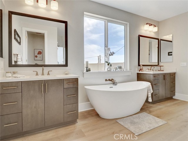 Detail Gallery Image 10 of 12 For 35885 Wildwood Crest Dr, Yucaipa,  CA 92399 - 4 Beds | 3 Baths