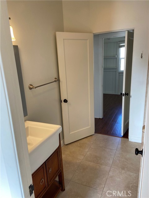 Detail Gallery Image 3 of 23 For 435 1/2 Heliotrope, Corona Del Mar,  CA 92625 - 2 Beds | 1 Baths