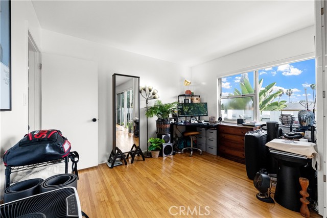 Detail Gallery Image 19 of 41 For 4065 Ursula #6,  Los Angeles,  CA 90008 - 2 Beds | 1 Baths