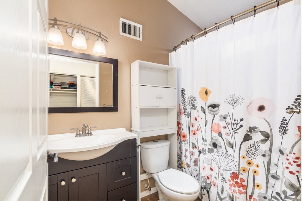 Detail Gallery Image 13 of 20 For 15712 Davis Cup Ln, Ramona,  CA 92065 - 3 Beds | 2 Baths