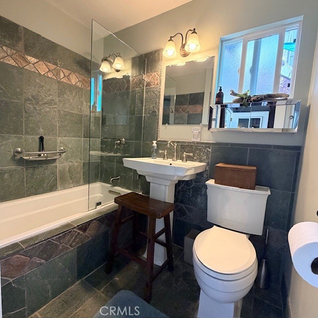 Detail Gallery Image 16 of 28 For 100 S Prospect, Redondo Beach,  CA 90277 - 3 Beds | 2 Baths