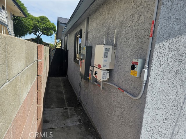 Detail Gallery Image 25 of 26 For 8693 San Carlos Ave, South Gate,  CA 90280 - 4 Beds | 2 Baths