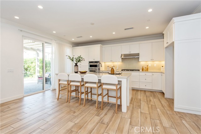 Detail Gallery Image 5 of 31 For 111 Omar, Irvine,  CA 92620 - 4 Beds | 3 Baths