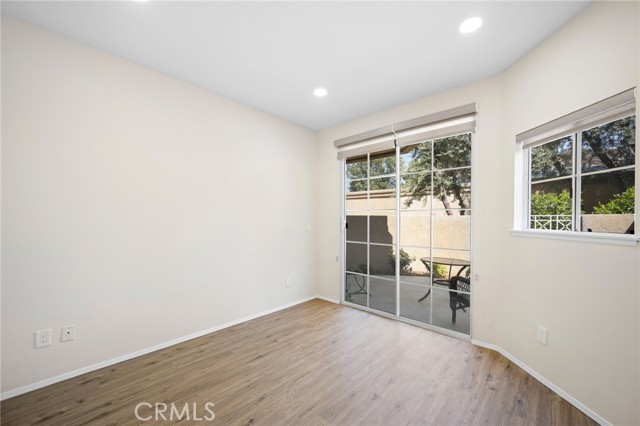 23735 Del Monte Drive, Valencia CA: https://media.crmls.org/medias/830c0d56-e7da-40f1-9593-9cefdaab9024.jpg