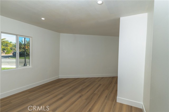 Detail Gallery Image 8 of 15 For 8326 Greenpoint, Riverside,  CA 92503 - 3 Beds | 2 Baths