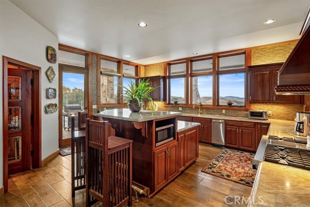 Detail Gallery Image 13 of 58 For 76346 Bryson Hesperia Rd, Bradley,  CA 93426 - 3 Beds | 3 Baths