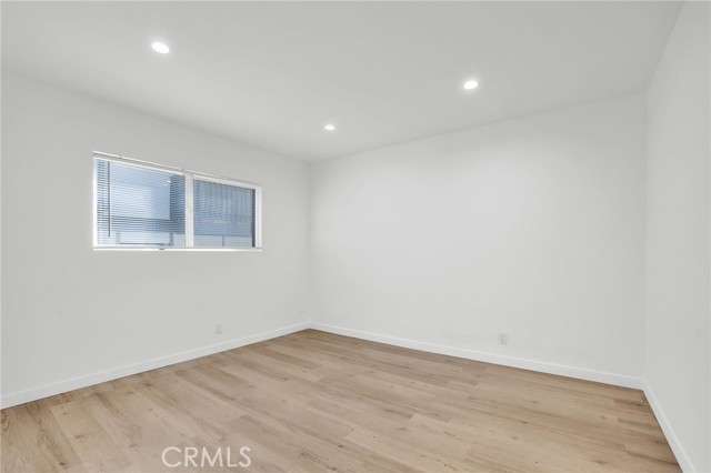 Detail Gallery Image 10 of 17 For 13018 Valleyheart Dr #4,  Studio City,  CA 91604 - 1 Beds | 1 Baths