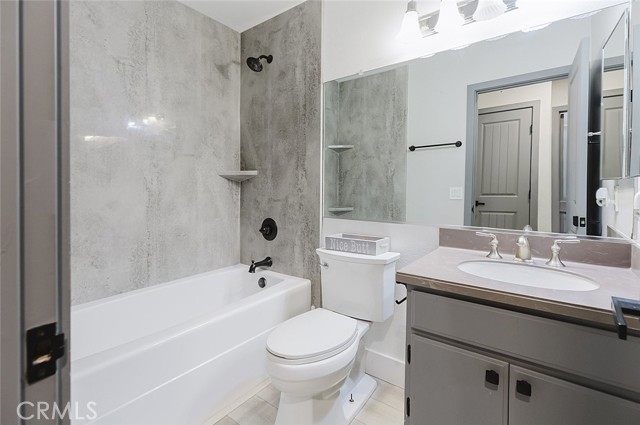 Detail Gallery Image 31 of 61 For 20055 Avenue of the Oaks #220,  Newhall,  CA 91321 - 3 Beds | 2 Baths