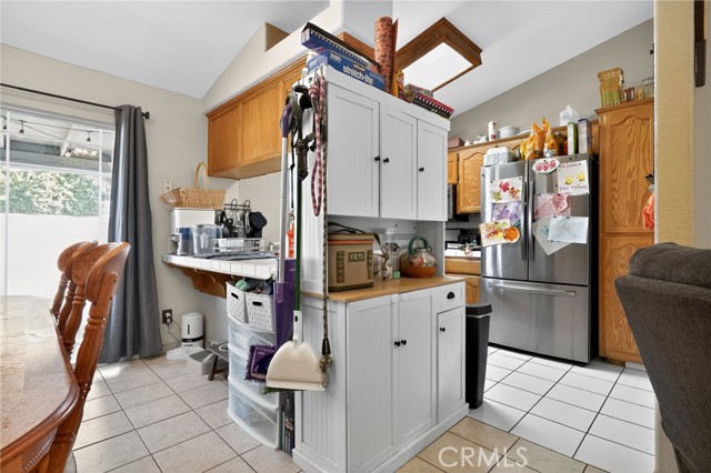 Detail Gallery Image 14 of 29 For 1133 Summer Field, Hanford,  CA 93230 - 3 Beds | 2 Baths