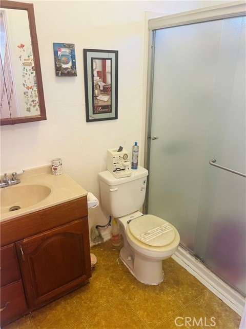 Detail Gallery Image 12 of 16 For 535 W Olive St, Inglewood,  CA 90301 - – Beds | – Baths