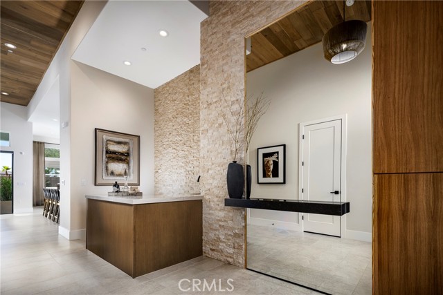 75217 Radford Drive, Palm Desert, CA 92211