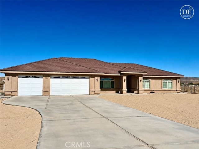 Front Image Thumbnail for CRHD26232092