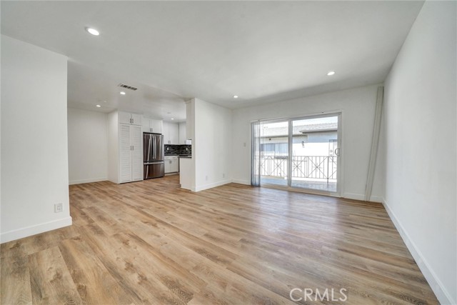 2040 S Sherbourne Drive, Los Angeles CA: https://media.crmls.org/medias/830e23a7-b4bd-4137-a2ea-5799f26f60ad.jpg