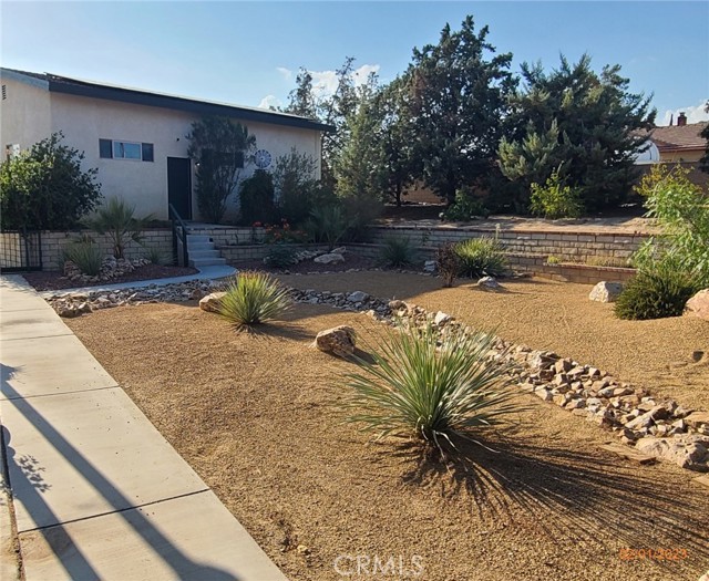 Detail Gallery Image 24 of 25 For 20090 Modoc Rd, Apple Valley,  CA 92308 - 3 Beds | 2/1 Baths