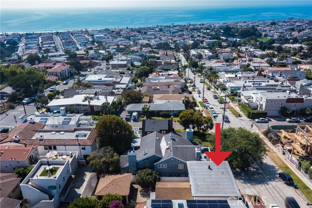 House proximity to ocean.