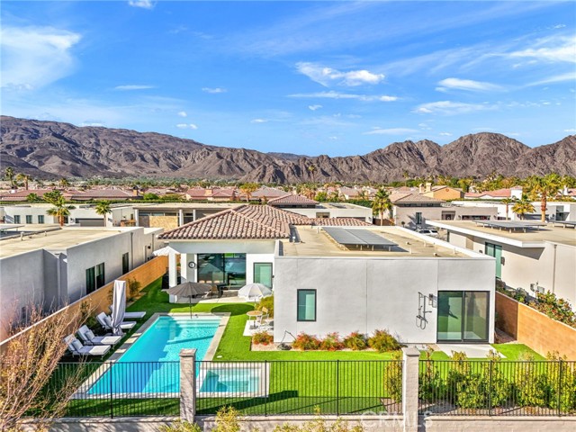 Detail Gallery Image 2 of 43 For 57644 Santo Thomas, La Quinta,  CA 92253 - 4 Beds | 3/1 Baths