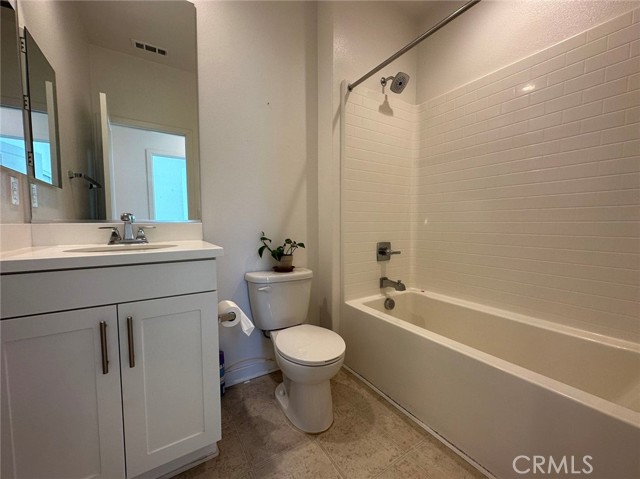 Detail Gallery Image 10 of 15 For 11387 Meeker Ave #F,  El Monte,  CA 91732 - 2 Beds | 2/1 Baths