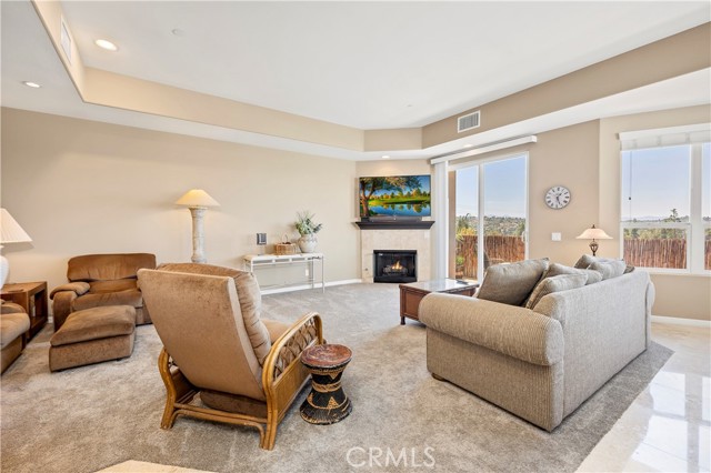 556 Via Pueblo, Riverside CA: https://media.crmls.org/medias/831091ee-9dce-4168-8071-1f3e4dcc5a54.jpg