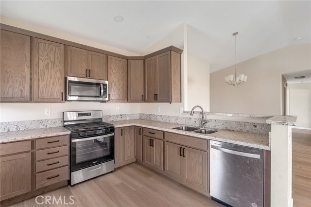 Detail Gallery Image 3 of 28 For 10878 Villa, Adelanto,  CA 92301 - 4 Beds | 2 Baths