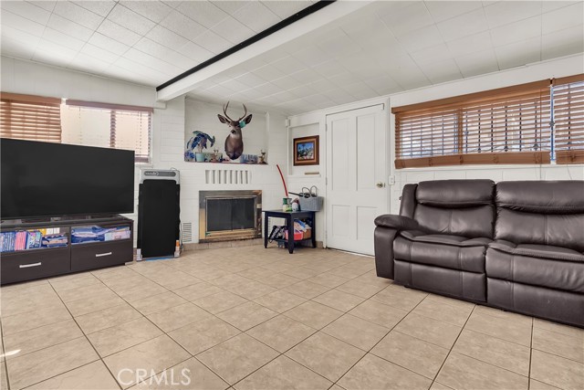 9632 Abbotsford, Pico Rivera CA: https://media.crmls.org/medias/83111cc7-a16a-45bd-be4f-2cd83292602b.jpg