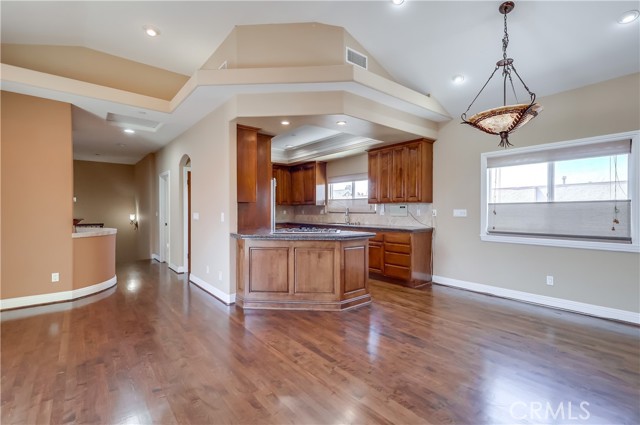 Detail Gallery Image 5 of 25 For 2620 Grant Ave #B,  Redondo Beach,  CA 90278 - 4 Beds | 2/1 Baths