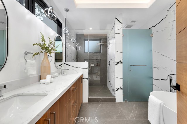 14899 Round Valley, Sherman Oaks CA: https://media.crmls.org/medias/8312b3c7-c885-4b9d-8d98-5fc7ebf320be.jpg