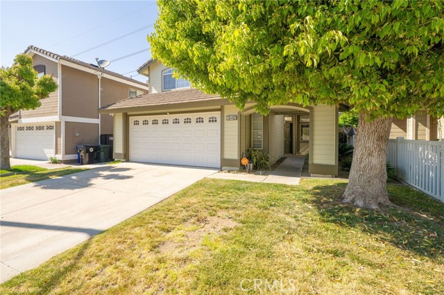 Detail Gallery Image 1 of 31 For 15642 Coventry Ln, Fontana,  CA 92337 - 3 Beds | 2/1 Baths