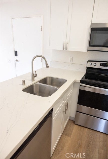 4064 Huerfano Avenue, San Diego CA: https://media.crmls.org/medias/8314078c-e6a0-41a1-8ff8-10395d3468d2.jpg