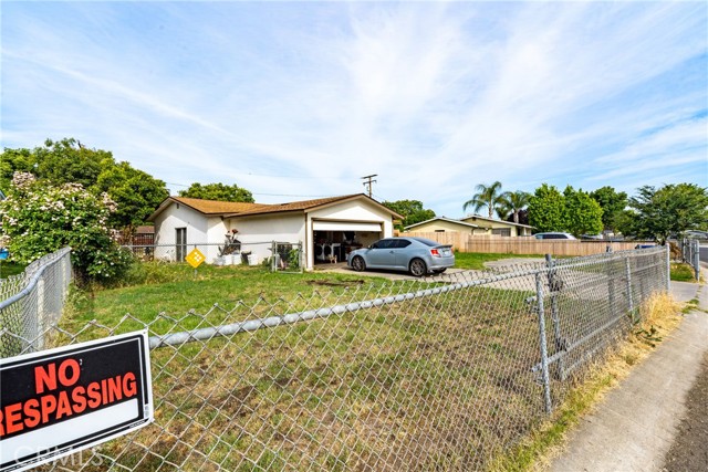 Detail Gallery Image 3 of 4 For 2615 N Quail Dr, Visalia,  CA 93291 - 3 Beds | 1 Baths