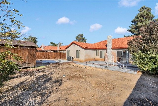 11117 Villa, Adelanto CA: https://media.crmls.org/medias/83167f03-20b7-4673-bd88-25f20d2ebb5a.jpg