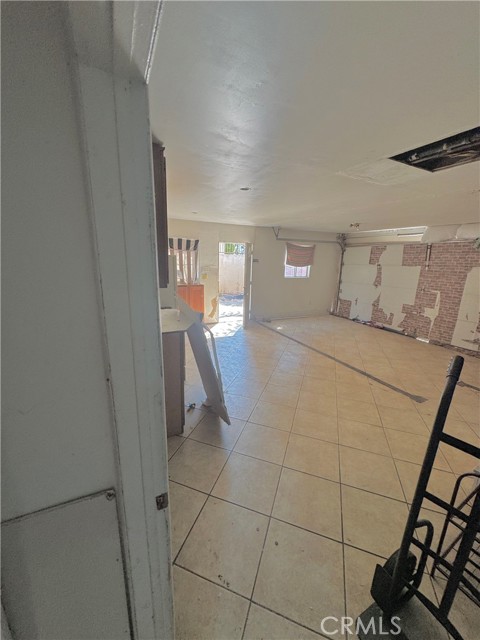 22328 Denker Avenue, Torrance CA: https://media.crmls.org/medias/83169705-d4de-4f4a-aaaa-179a4c7c053e.jpg