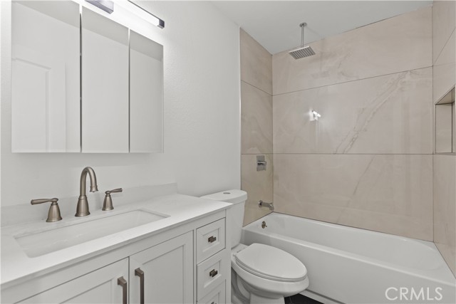 Detail Gallery Image 16 of 22 For 4727 W 147th St #232,  Lawndale,  CA 90260 - 2 Beds | 2 Baths