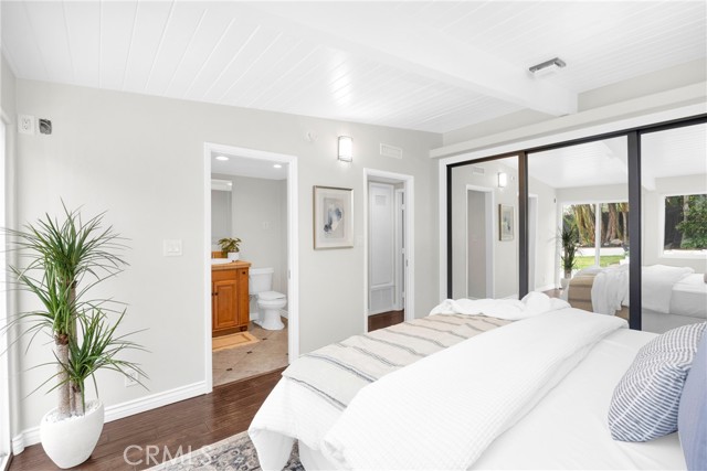 9 W Avenida Cornelio, San Clemente CA: https://media.crmls.org/medias/83176fcb-bd6c-4ca8-bbd6-de2b278897de.jpg