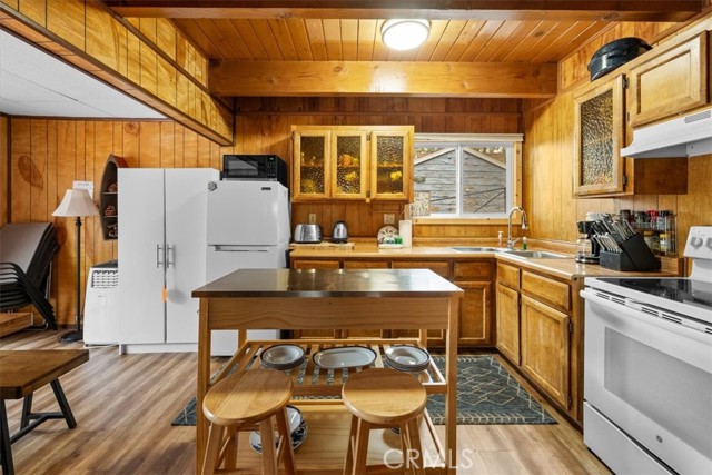 Detail Gallery Image 12 of 42 For 567 Highland, Big Bear Lake,  CA 92315 - 3 Beds | 2 Baths