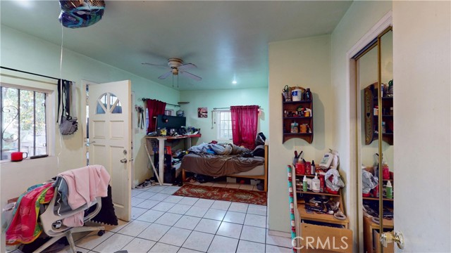 1726 E 47th Street, Los Angeles CA: https://media.crmls.org/medias/8317e3fd-1b88-44b8-9f93-85441733dc3d.jpg