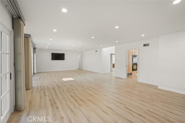 Detail Gallery Image 10 of 52 For 20171 Allentown, Woodland Hills,  CA 91364 - 3 Beds | 4 Baths