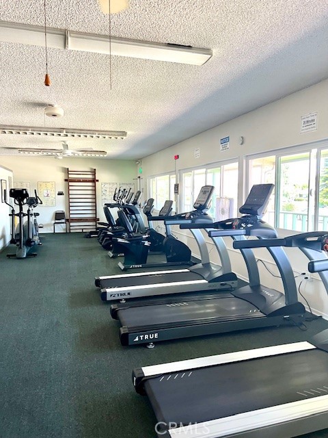 23061 Nadine Circle, Torrance CA: https://media.crmls.org/medias/83190443-d299-4caf-a48f-56794167c2dc.jpg
